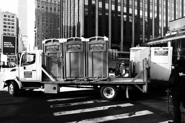 Best Portable restroom trailer rental  in Shenandoah, PA
